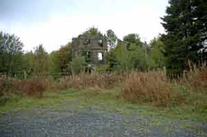 Photograph of ruins of Castleshane House 2013